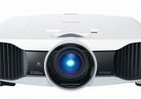 家庭で楽しむ3D映像の明るさアップ！　エプソンの新ホームシアタープロジェクター