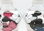 女性のボディラインみたい…　ミッキー柄ユニークペットボトルの天然水