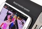 スマホ置くだけ「アクティブスピーカー」　音をマイクで拾い増幅