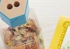 鉛筆と色鉛筆を削り分ける　ツインになった「ケズリキャップ」