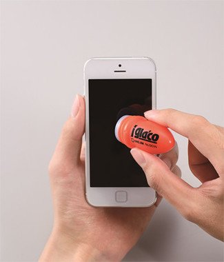 タッチパネルにコーティング剤を塗布