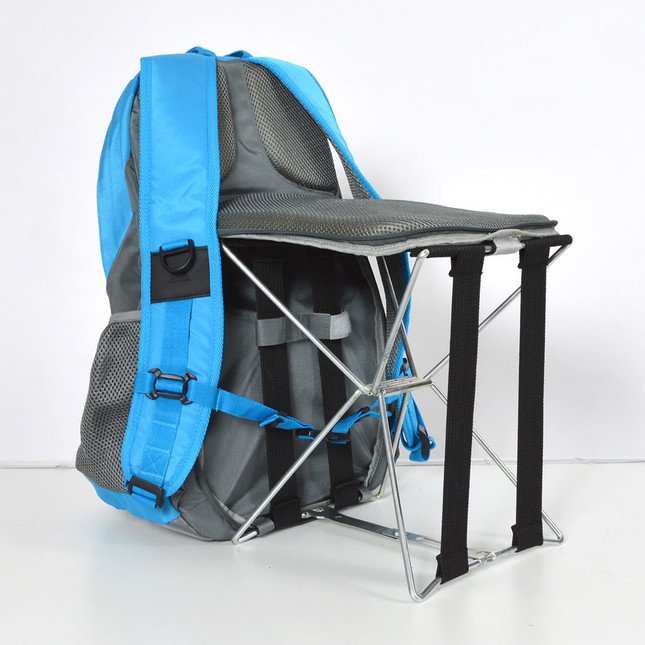 背中からイスが展開