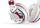 「ハローキティスペシャルエディション」のヘッドフォンとイヤホンのコレクション