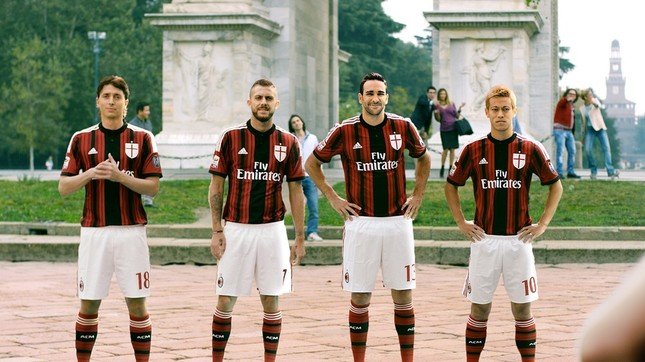 「AC Milan vs Super car by TOYO TIRES」