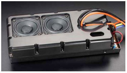 バスレフタイプの樹脂製ボックスに直径57ミリのスピーカーを2個セット