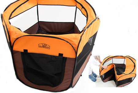 壁面を一部折りたたんでクリップで止めれば、小さくして使えるんだとか