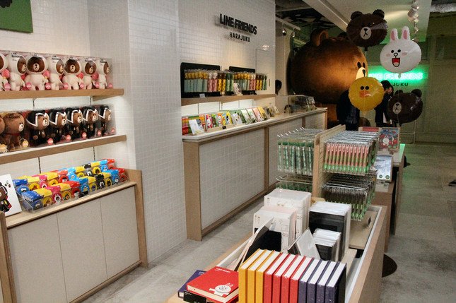 開店を待つ店内