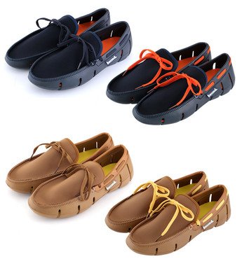 気分や好みに合わせて選べるスペアのカラーひも付き