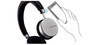 本体にかざして簡単に接続