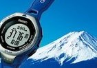 富士山をイメージ　セイコーの登山用ソーラーウォッチ　三浦豪太さん監修　高度や気圧、方位を計測
