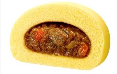 カレー色の生地