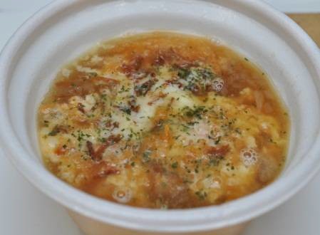 「国産玉ねぎと焦がしチーズのスープ」