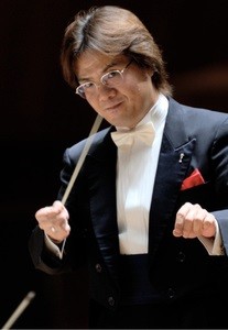 指揮者の渡邊氏は海外でも活躍している