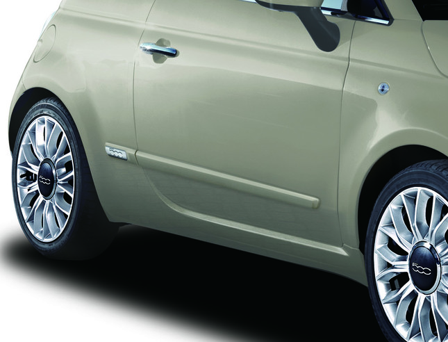 500ロゴ入りサイドプロテクションモールディング