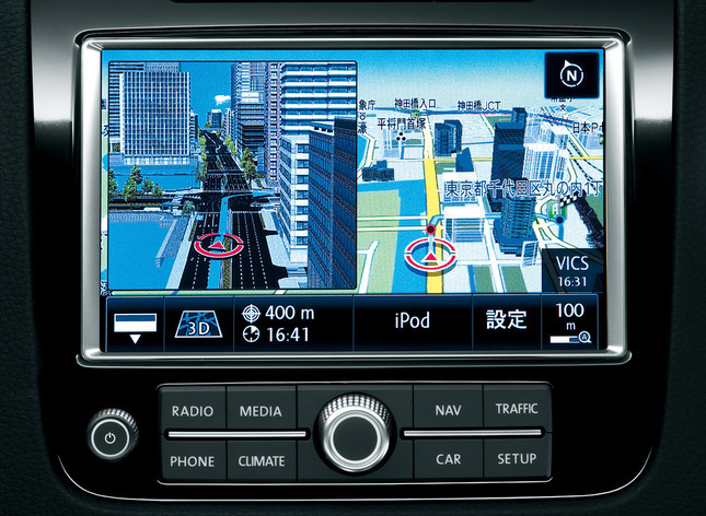 トゥアレグ専用に開発された純正ナビ「RNS850」