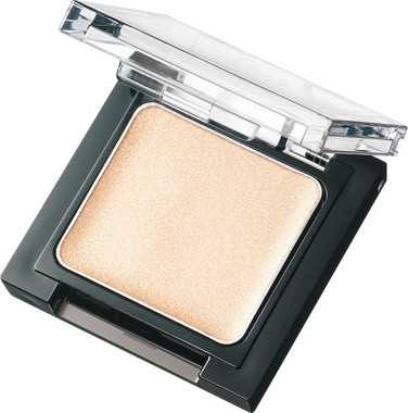 一塗りで目元のくすみを飛ばす「マルチクリームアイカラー」