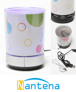 インテリアとしても役立つUSBハブホルダー