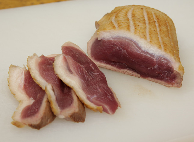 臭みの少ない「京鴨」を使った