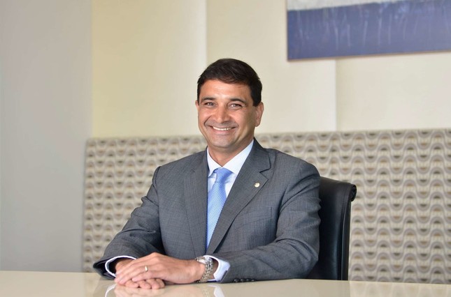 サティッシュ・バパット社長