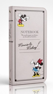 キャンバス地のノートをモチーフにしたデザインの手帳型タイプ　(C)Disney