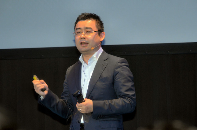 「honor6 Plus」発売について話す呉氏