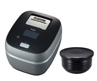 プレミアム本土鍋で、ふっくら炊きあげる（写真は、「THE炊きたてJPX‐A1型」フロストブラック）