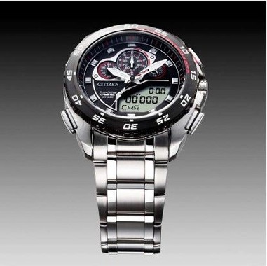 モータースポーツファンを魅了する本格派モデル登場！