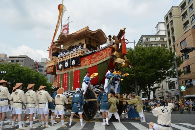 京都・祇園祭の「大船鉾」が東京・六本木で組立・展示される