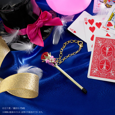 バッグやスマホに簡単装着