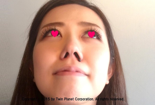 「鼻プチ」がこんにちは～♪といった涙目の状態になりながら、伊藤の「鼻プチ」初体験は完結