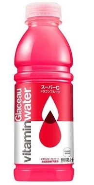スタイリッシュな「Glaceau　vitaminwater」に新フレーバー登場！