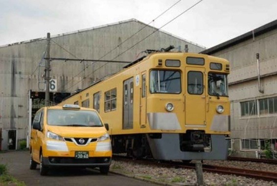 幸運の黄色いタクシー運行開始！