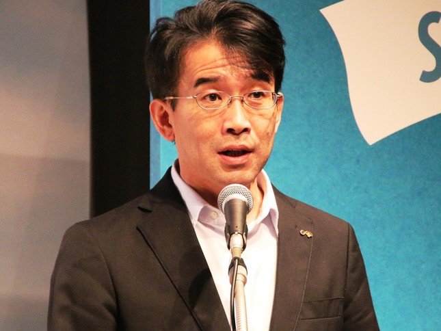 商品説明をする喜多室長