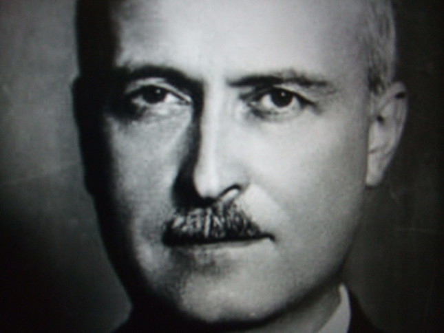 イベールの肖像