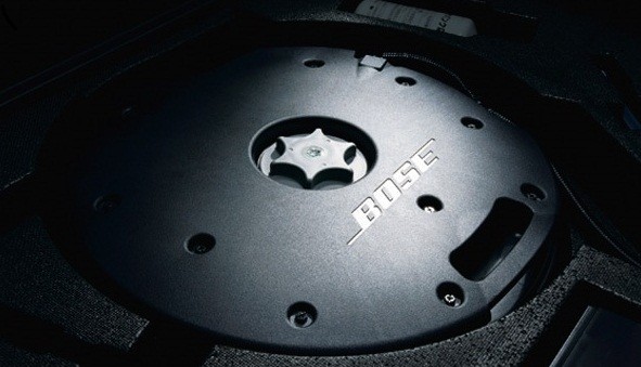 05 BOSEサウンドシステム　サブウーファー