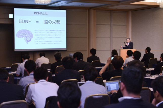 明治は「明治のチョコレートに関する取組み説明会」と「カカオポリフェノール研究成果報告会」を開催した