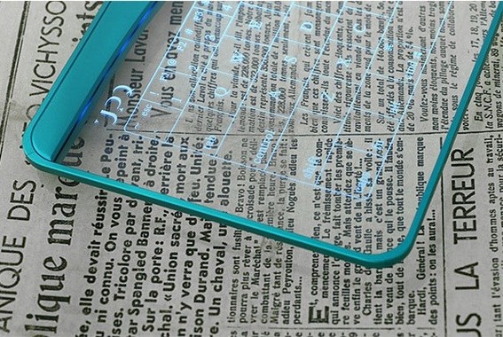 ガラス製の透き通ったボディで、サッと拭くだけでいつでも綺麗に保てる