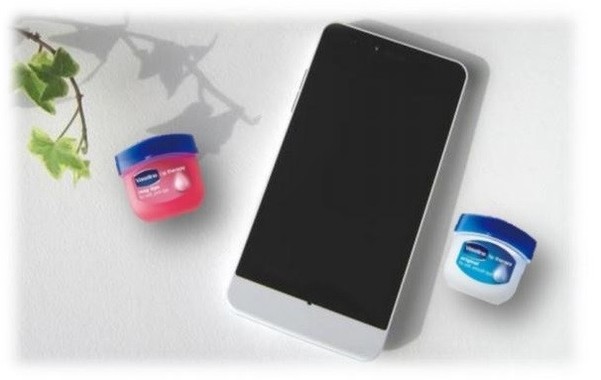 ヴァセリンリップに可愛らしい超ミニチュアサイズ登場！