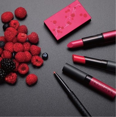 豊富なバリエーションのベリーカラーが印象的！