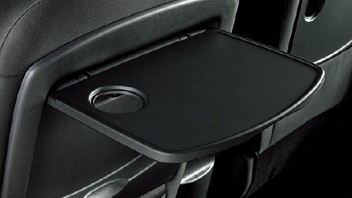 フロントシートバックテーブル