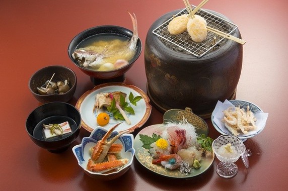 天然の生簀と呼ばれるほど富山湾の魚介は豊富で新鮮