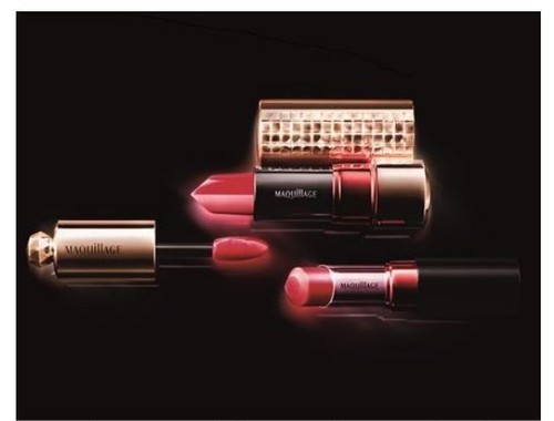 誰もが似合うはじめての赤「レディレッド」