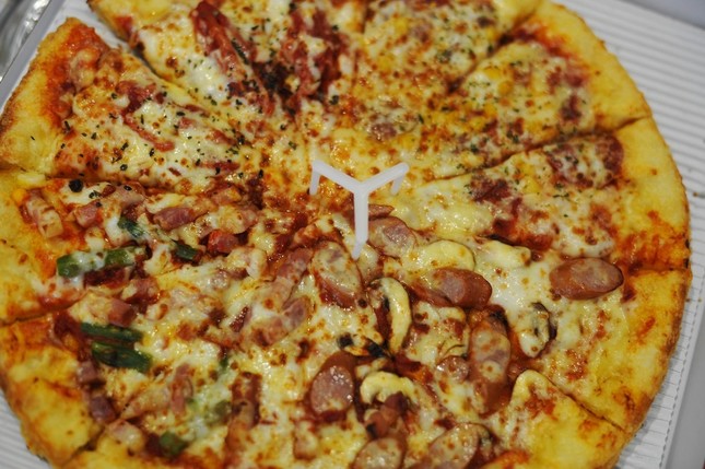 宅配ピザ（画像はイメージ）