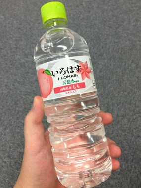 「い・ろ・は・す　もも」