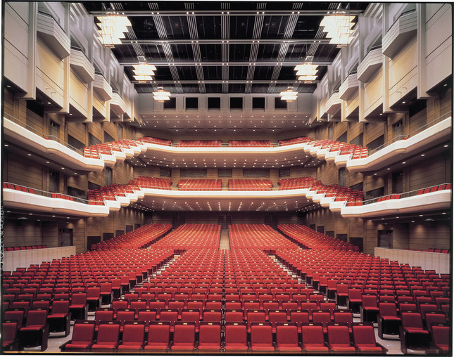 オーチャードホール　舞台から客席