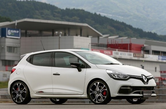 TROPHYの称号を与えられた最高峰モデル