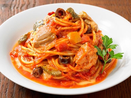 「レモンチキンとグリル野菜のトマトクリーム」