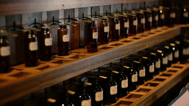 香階を奏でる特製オルガン