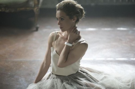 ジュエリーのような活動量計