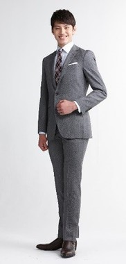 こだわりの仕立てと素材で着易さを追求した新モデル